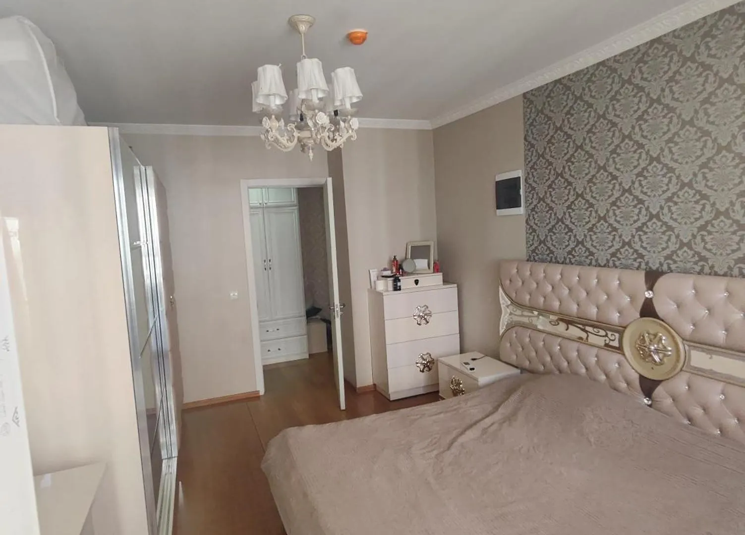 Dirsi 3 Room Apartment 87 M2 Flat Tiflis 0*,  Gürcistan